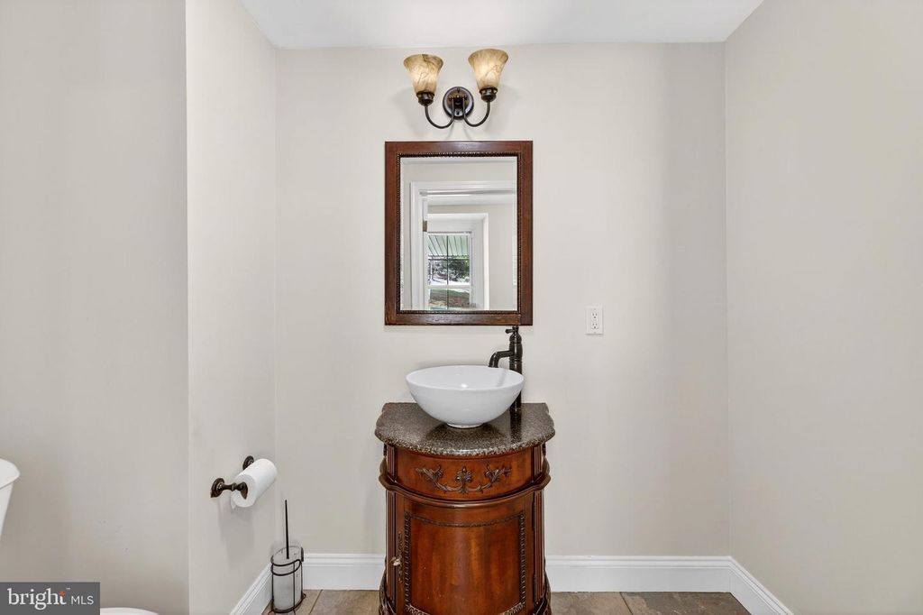 Image 10 of property listing at 19635 EAGLE MILL RD, Parkton, MD 21120