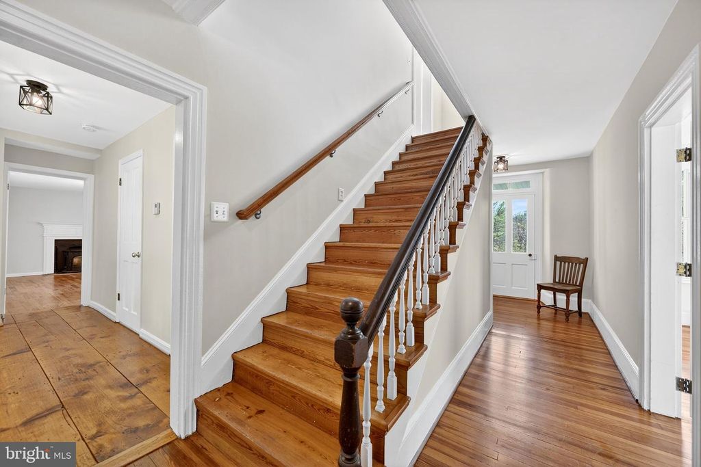 Image 8 of property listing at 19635 EAGLE MILL RD, Parkton, MD 21120