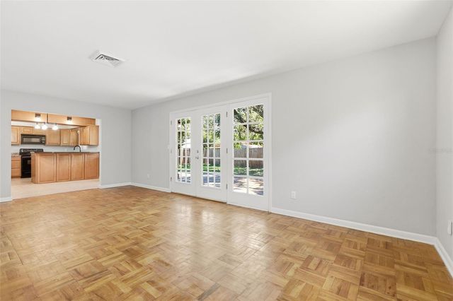 511 OXFORD COURT, Orlando, FL 32803