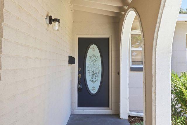 511 OXFORD COURT, Orlando, FL 32803