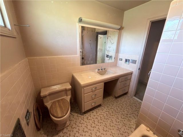 325 Bluemont Road, Mount Airy, NC 27030