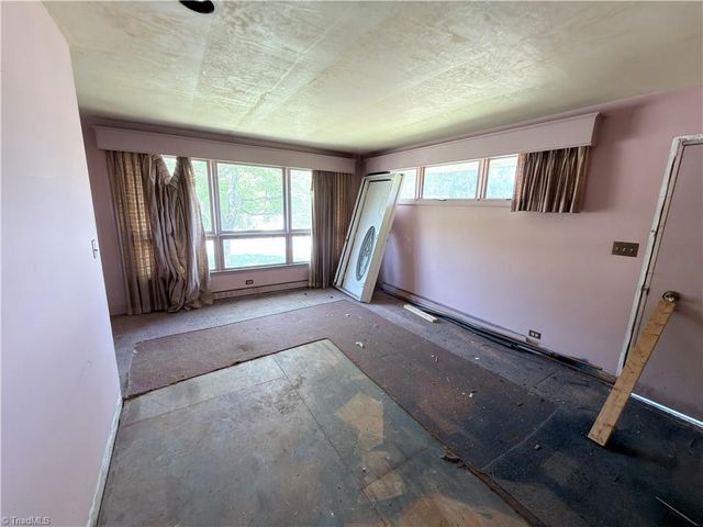 325 Bluemont Road, Mount Airy, NC 27030