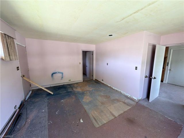325 Bluemont Road, Mount Airy, NC 27030