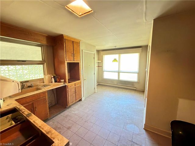 325 Bluemont Road, Mount Airy, NC 27030