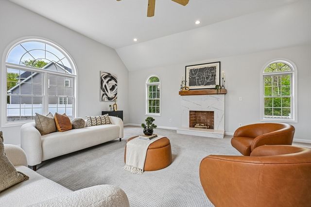 30 Clews St, Shrewsbury, MA 01545