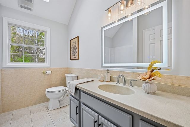 30 Clews St, Shrewsbury, MA 01545