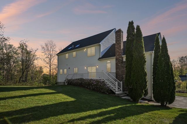 30 Clews St, Shrewsbury, MA 01545