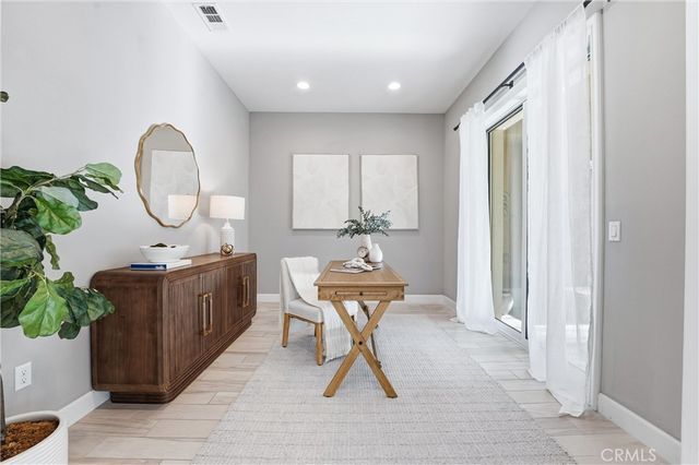 17491 Oakbluffs Lane, Huntington Beach, CA 92649