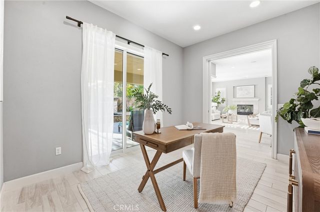 17491 Oakbluffs Lane, Huntington Beach, CA 92649