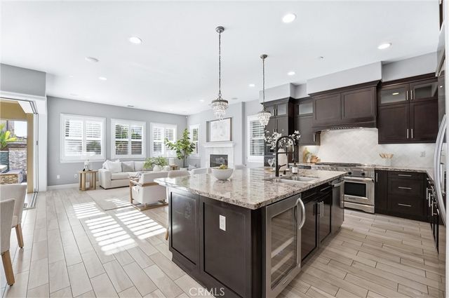 17491 Oakbluffs Lane, Huntington Beach, CA 92649