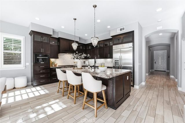 17491 Oakbluffs Lane, Huntington Beach, CA 92649