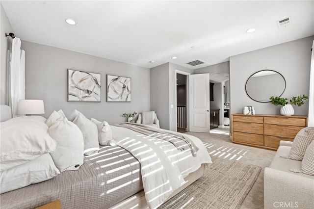 17491 Oakbluffs Lane, Huntington Beach, CA 92649