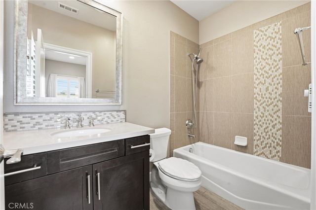 17491 Oakbluffs Lane, Huntington Beach, CA 92649