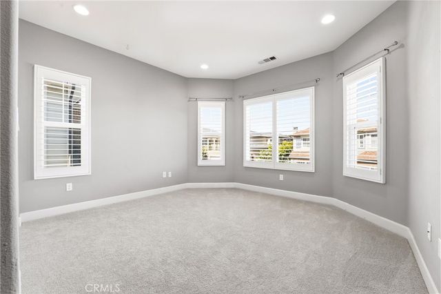 17491 Oakbluffs Lane, Huntington Beach, CA 92649