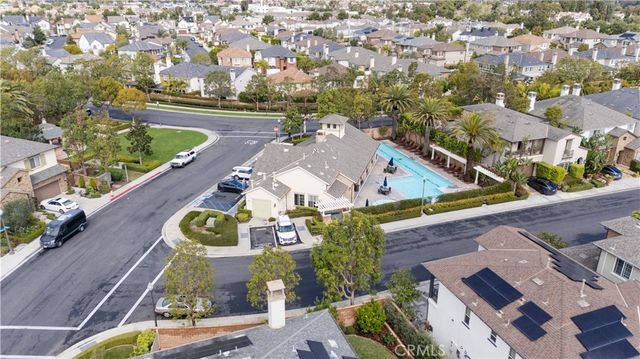 17491 Oakbluffs Lane, Huntington Beach, CA 92649