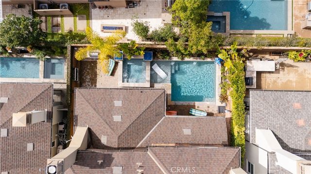 17491 Oakbluffs Lane, Huntington Beach, CA 92649