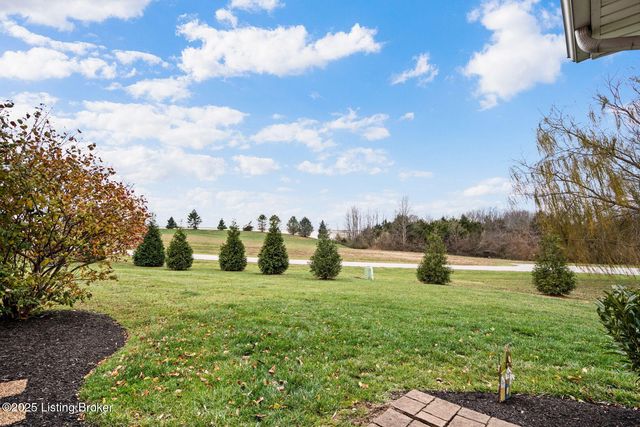 3400 Eastbrook Dr, La Grange, KY 40031