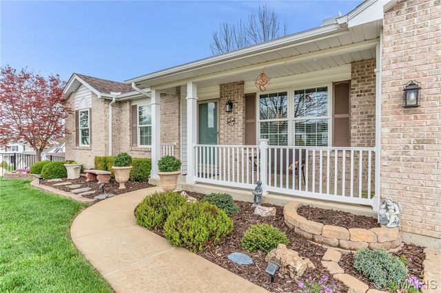 74 S Langfield Court, St Charles, MO 63304