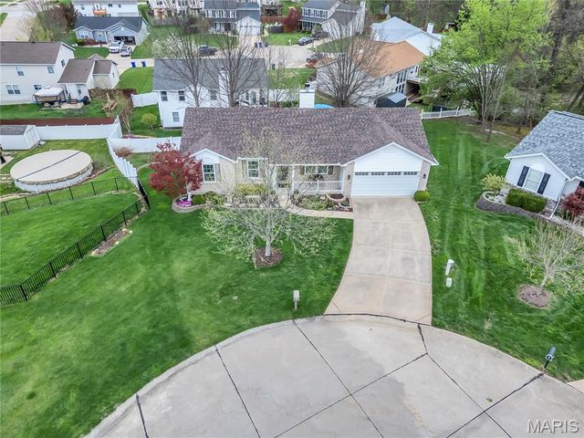 74 S Langfield Court, St Charles, MO 63304