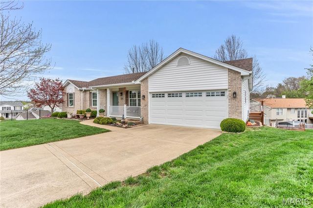 74 S Langfield Court, St Charles, MO 63304