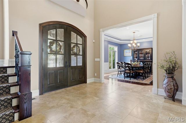 11701 Lakeshore Drive, Creve Coeur, MO 63141