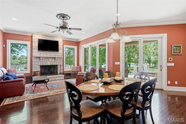 11701 Lakeshore Drive, Creve Coeur, MO 63141