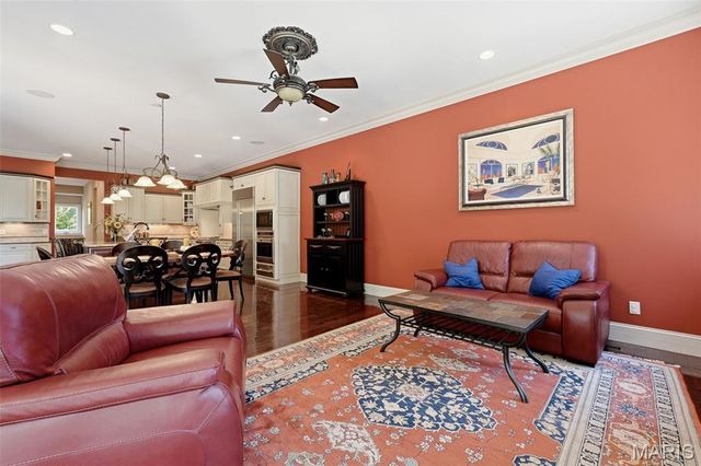 11701 Lakeshore Drive, Creve Coeur, MO 63141