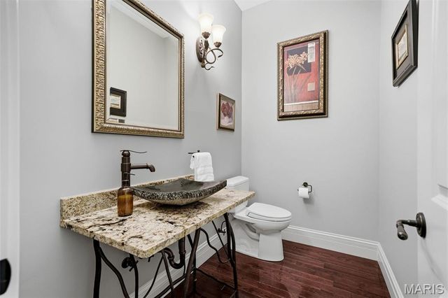 11701 Lakeshore Drive, Creve Coeur, MO 63141