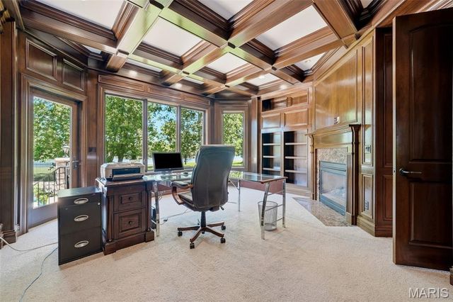 11701 Lakeshore Drive, Creve Coeur, MO 63141