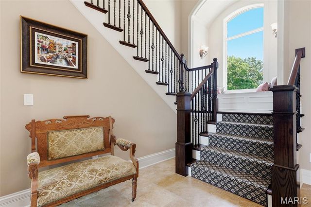 11701 Lakeshore Drive, Creve Coeur, MO 63141