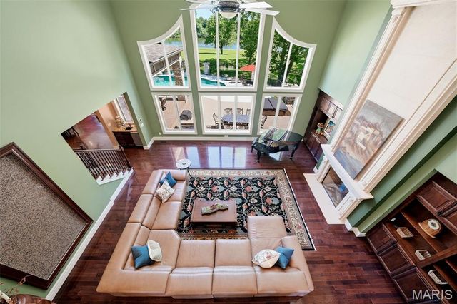 11701 Lakeshore Drive, Creve Coeur, MO 63141
