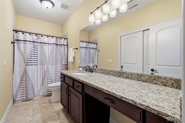 11701 Lakeshore Drive, Creve Coeur, MO 63141