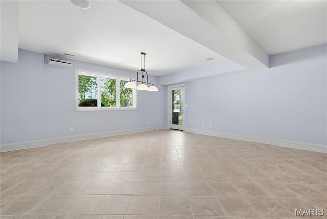 11701 Lakeshore Drive, Creve Coeur, MO 63141