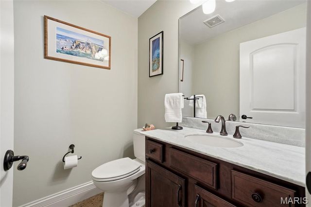 11701 Lakeshore Drive, Creve Coeur, MO 63141