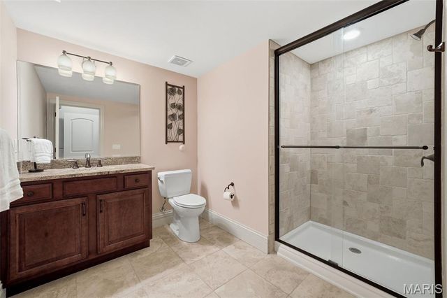 11701 Lakeshore Drive, Creve Coeur, MO 63141