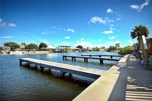 4141 Whiteley Drive Unit 405, Corpus Christi, TX 78418
