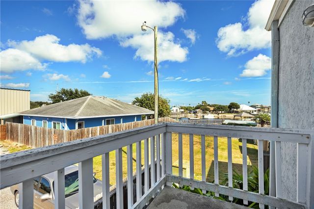 4141 Whiteley Drive Unit 405, Corpus Christi, TX 78418