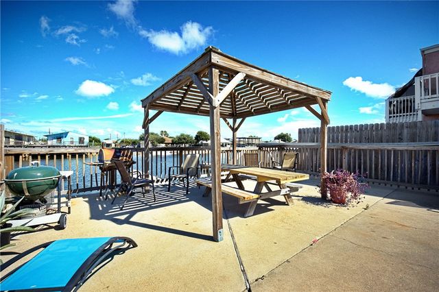 4141 Whiteley Drive Unit 405, Corpus Christi, TX 78418