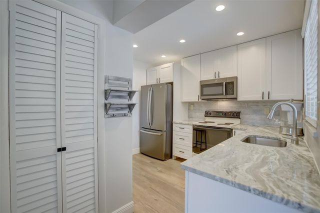 1450 N Riverside Drive 101, Pompano Beach, FL 33062