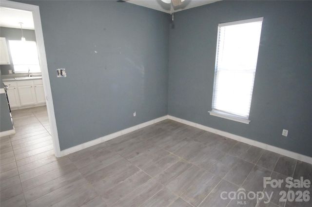 8913 Cinnabay Drive, Charlotte, NC 28216