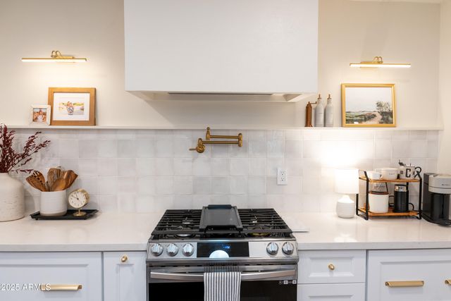 1021 E PALMAIRE Avenue, Phoenix, AZ 85020