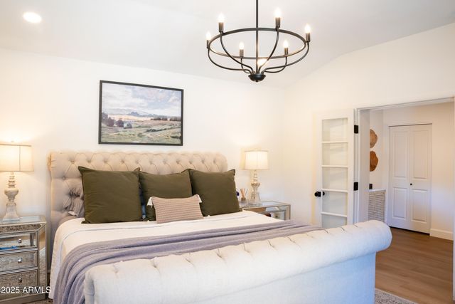 1021 E PALMAIRE Avenue, Phoenix, AZ 85020