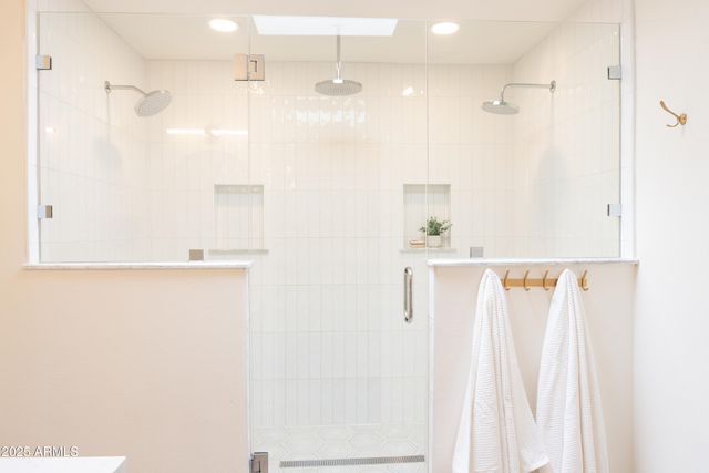 1021 E PALMAIRE Avenue, Phoenix, AZ 85020