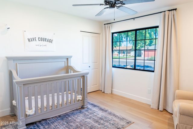 1021 E PALMAIRE Avenue, Phoenix, AZ 85020