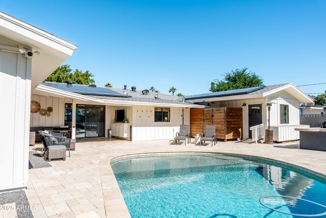 1021 E PALMAIRE Avenue, Phoenix, AZ 85020