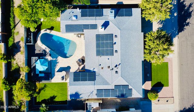 1021 E PALMAIRE Avenue, Phoenix, AZ 85020