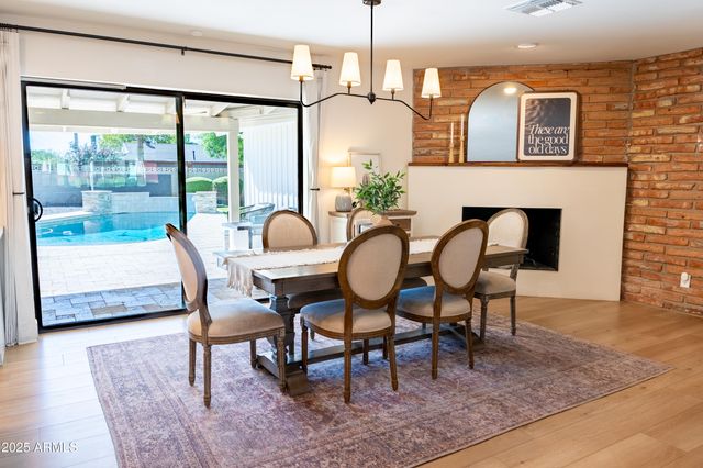 1021 E PALMAIRE Avenue, Phoenix, AZ 85020