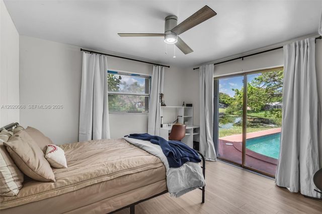 3671 NW 98th Ter, Coral Springs, FL 33065