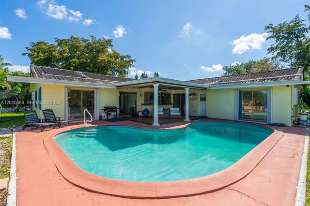 3671 NW 98th Ter, Coral Springs, FL 33065