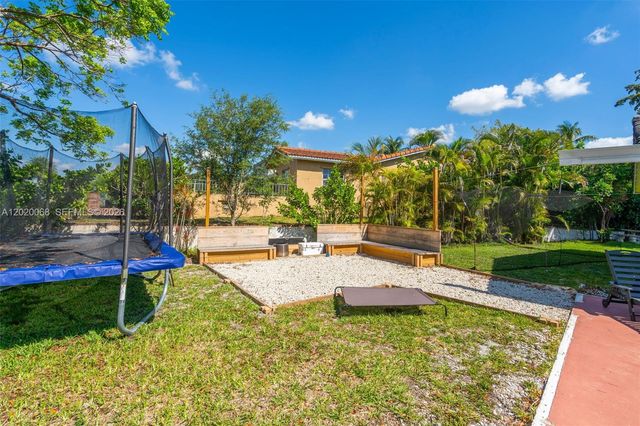 3671 NW 98th Ter, Coral Springs, FL 33065